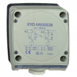 XSDM600539H7 - Senzor inductiv XSD 80x80x40 - plastic - Sn60mm - 24..240Vc.a./c.c. - terminale, XSDM600539H7, Schneider Electric