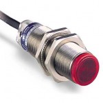 1.4 Senzor fotoelectric infrarosu difuz metalic, 1 NO, Sn 0.6 m, cablu 2 m, XUB5BPANL2, Schneider Electric